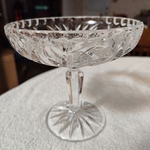 Vintage Crystal Glass Footed Compote Pedestal Candy Dish.